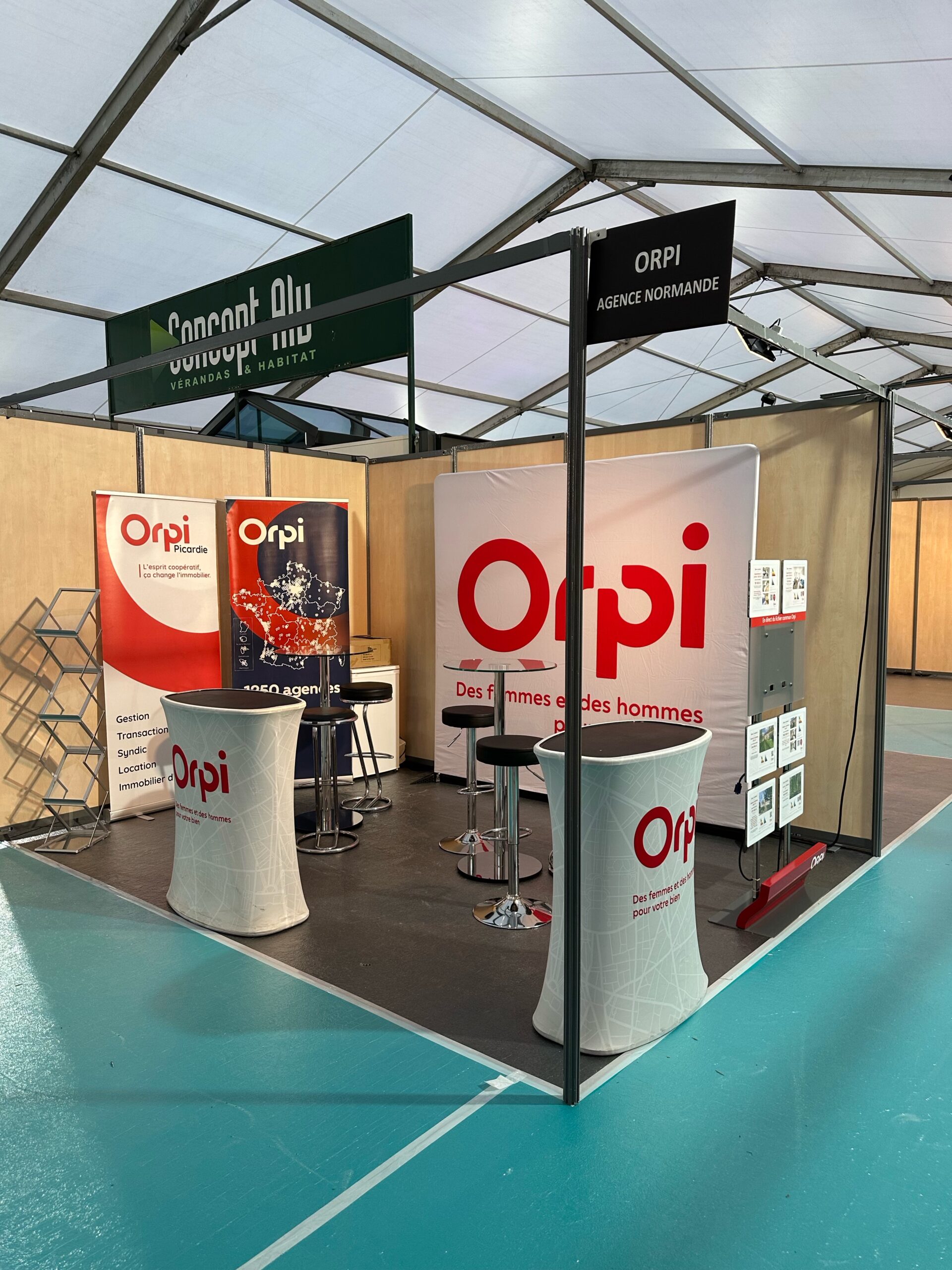 Image du stand de Orpi au salon de l'habitat de l'Oise